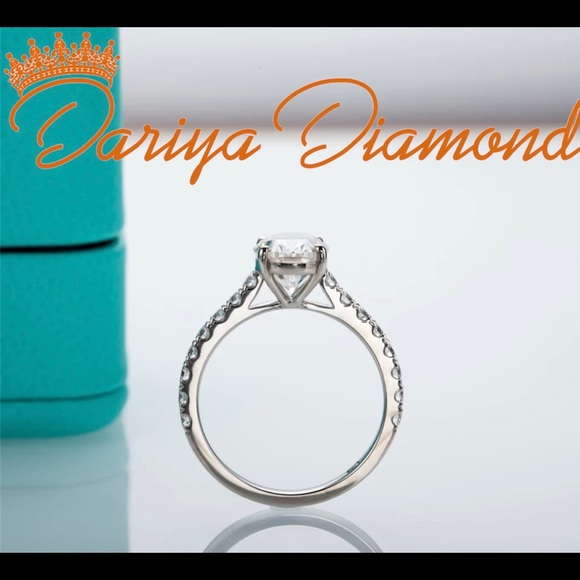 2.48ct moissanite ring with certificate - Picture 12 of 12